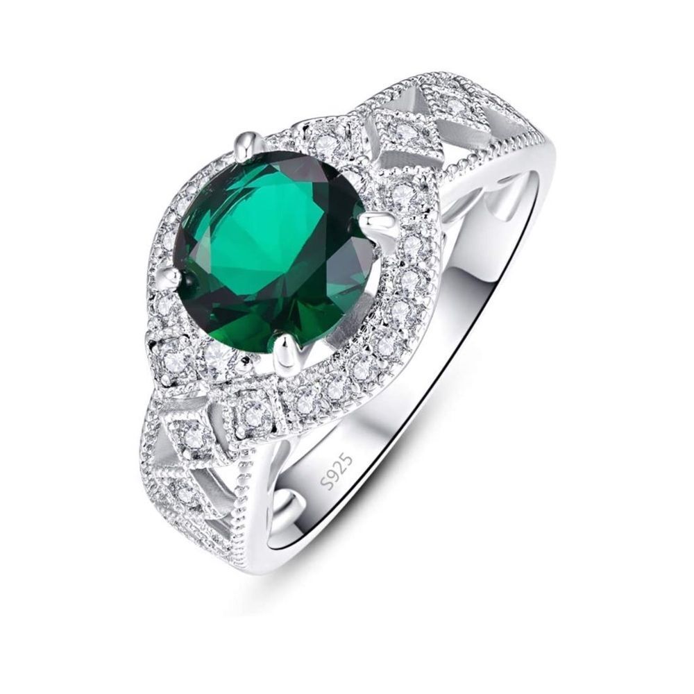 Sparkling Emerald Vintage Ring